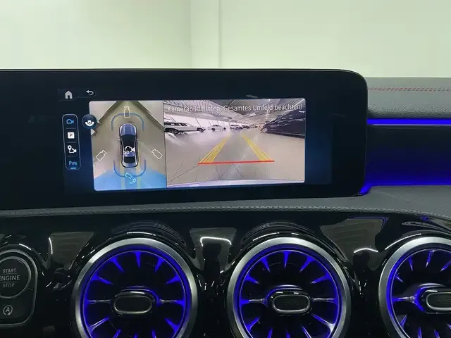 Mercedes-Benz CLA 220