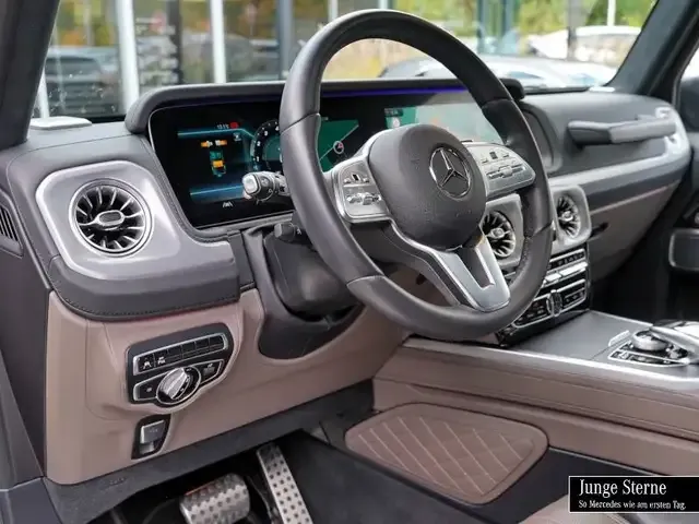 Mercedes-Benz G 500