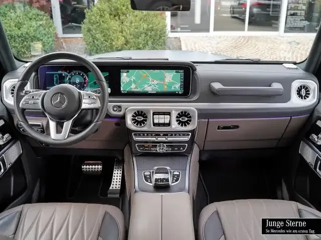 Mercedes-Benz G 500