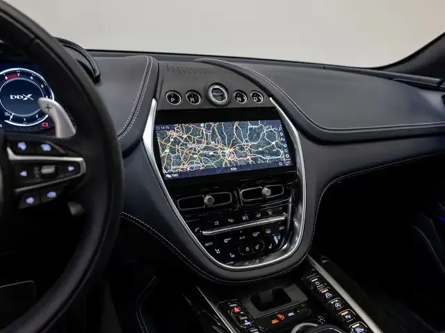 Aston Martin DBX