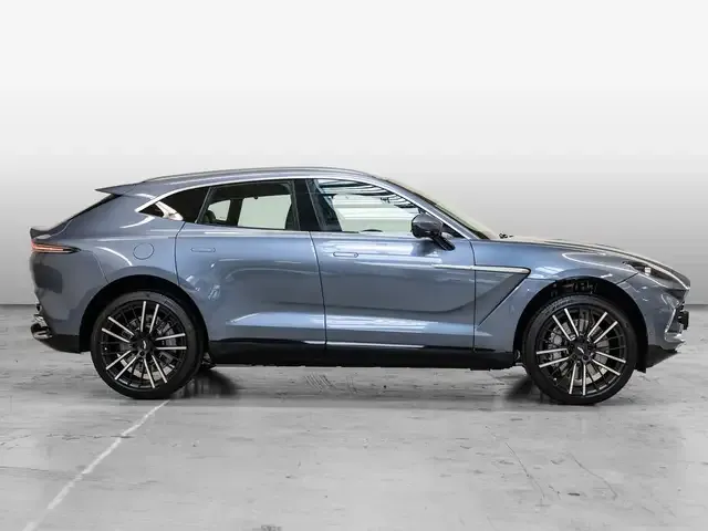 Aston Martin DBX