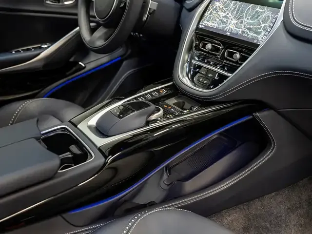 Aston Martin DBX