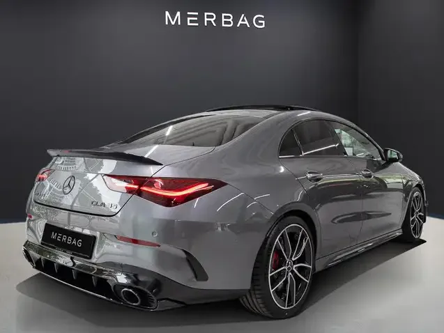Mercedes-Benz CLA 35 AMG