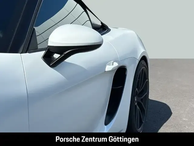 Porsche 718 Spyder