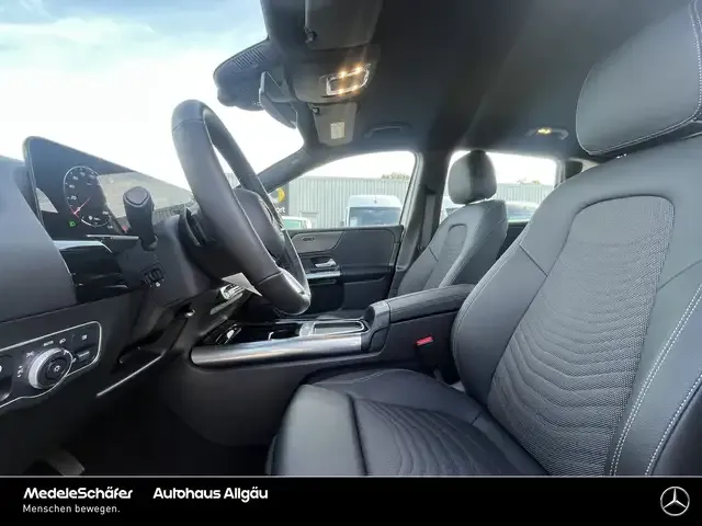 Mercedes-Benz B 220