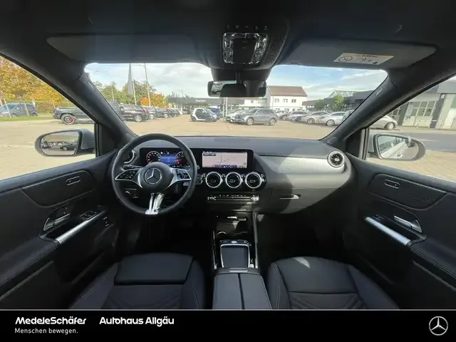 Mercedes-Benz B 220