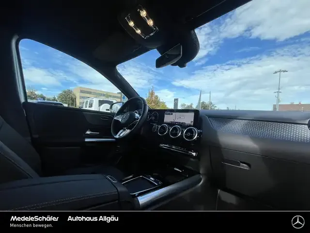 Mercedes-Benz B 220