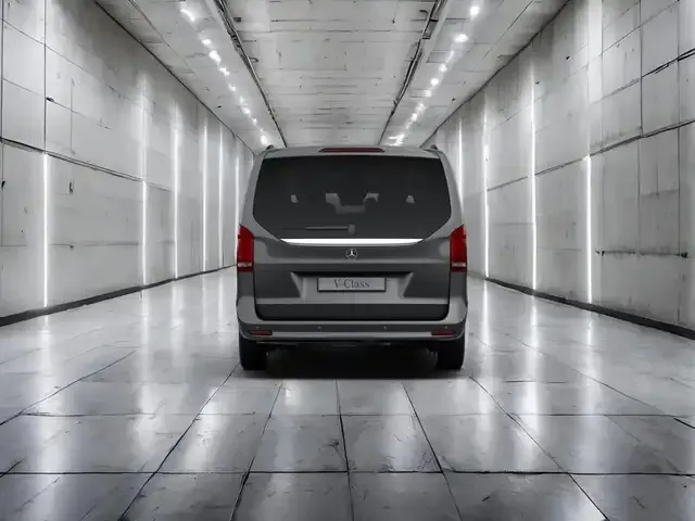 Mercedes-Benz V 220