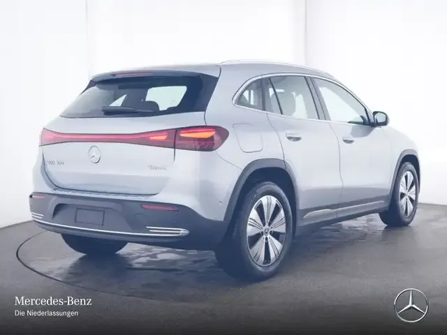 Mercedes-Benz EQA 300