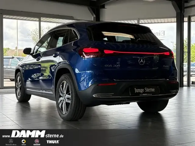 Mercedes-Benz EQA 300