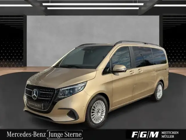 Mercedes-Benz V 220