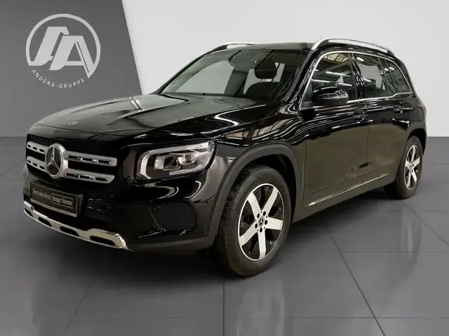 Mercedes-Benz GLB 220