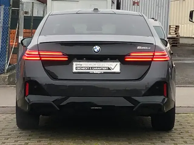 BMW 520