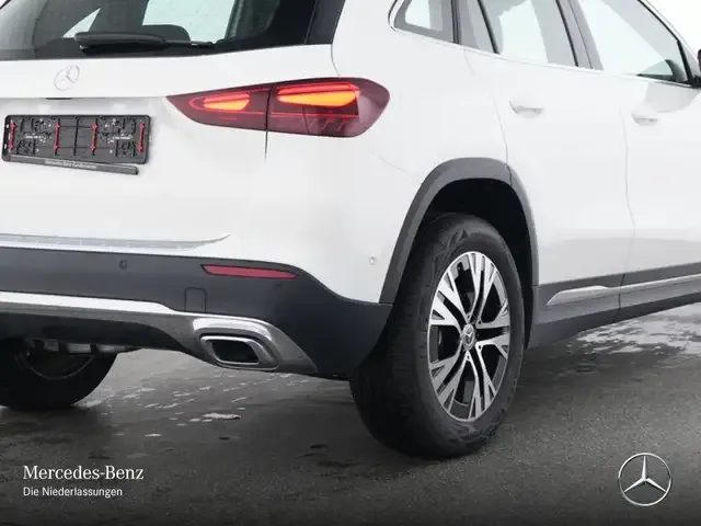 Mercedes-Benz GLA 180