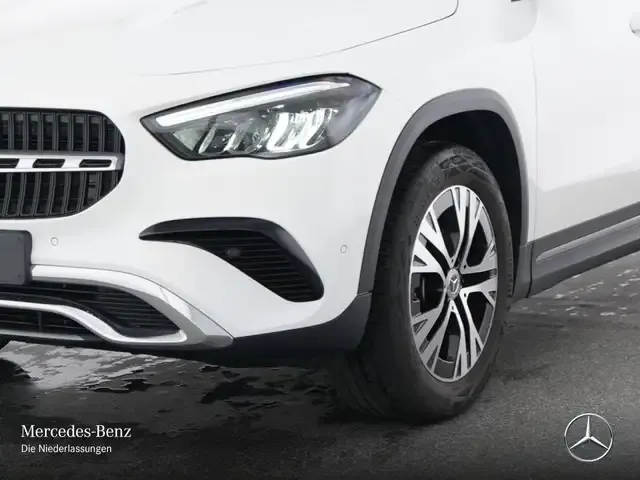 Mercedes-Benz GLA 180