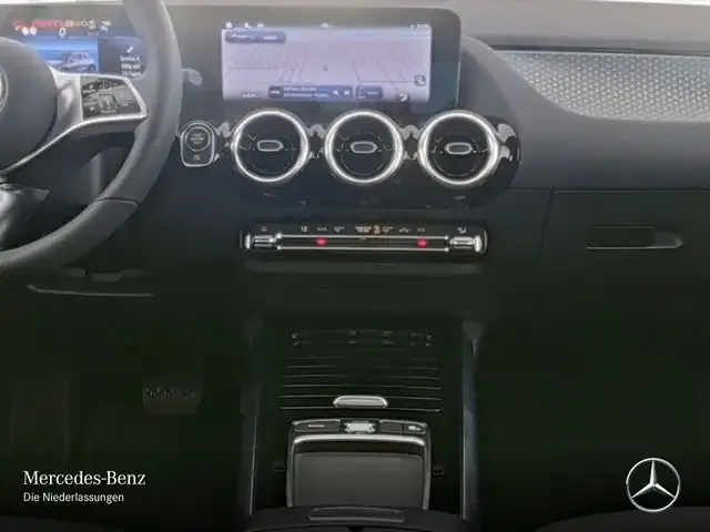 Mercedes-Benz GLA 180