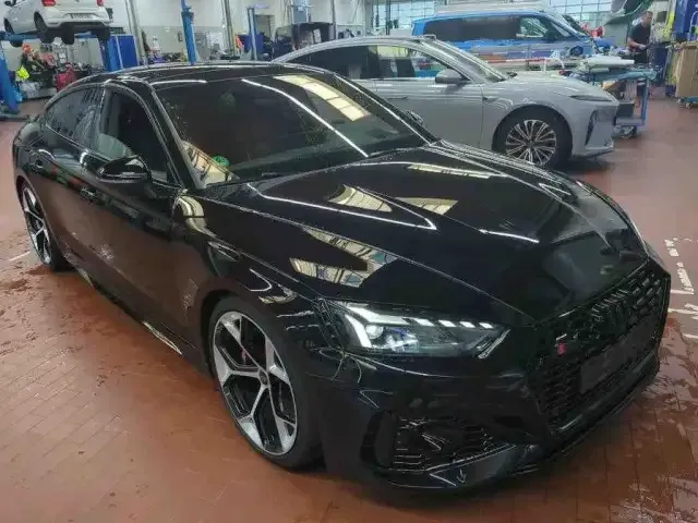 Audi RS5