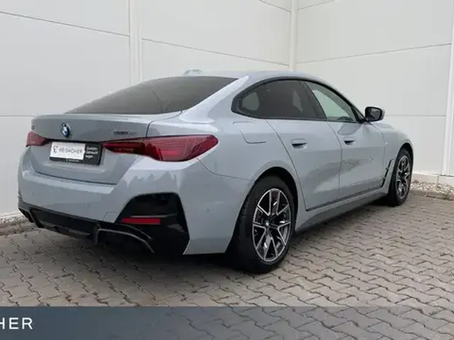 BMW 440