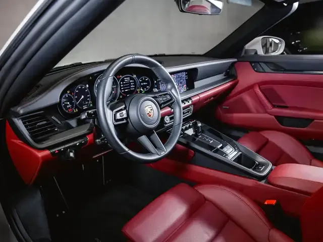 Porsche 992