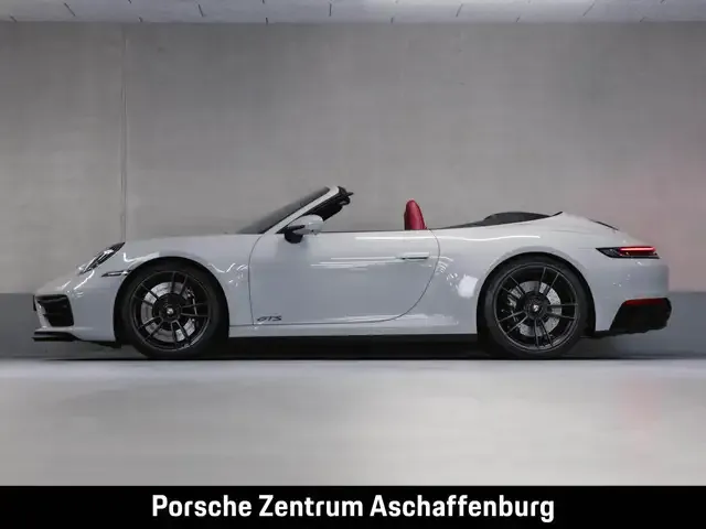 Porsche 992