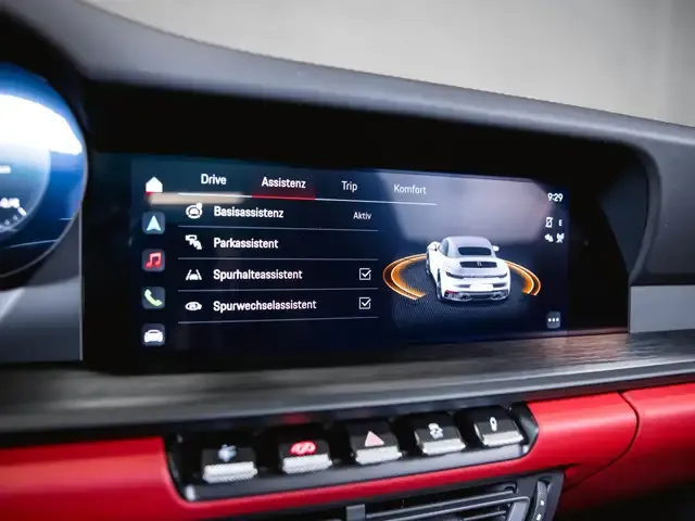 Porsche 992