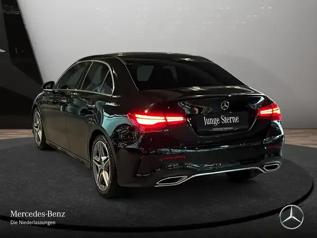 Mercedes-Benz A 220