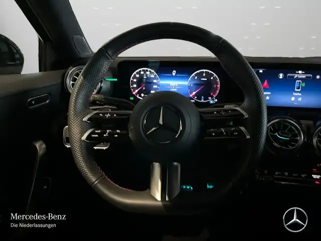 Mercedes-Benz A 220