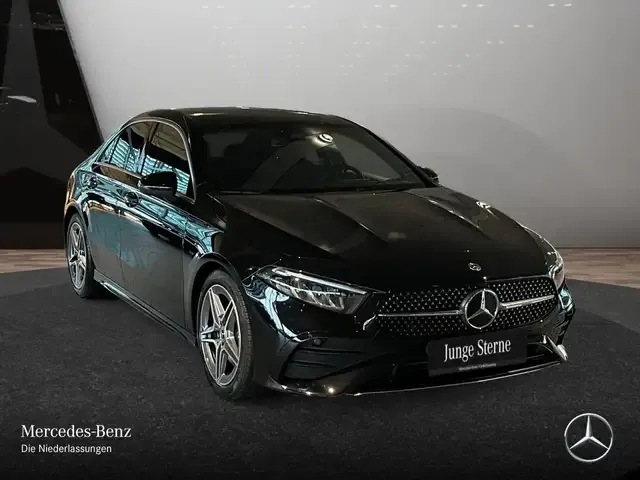 Mercedes-Benz A 220