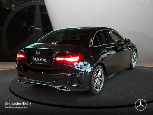 Mercedes-Benz A 220