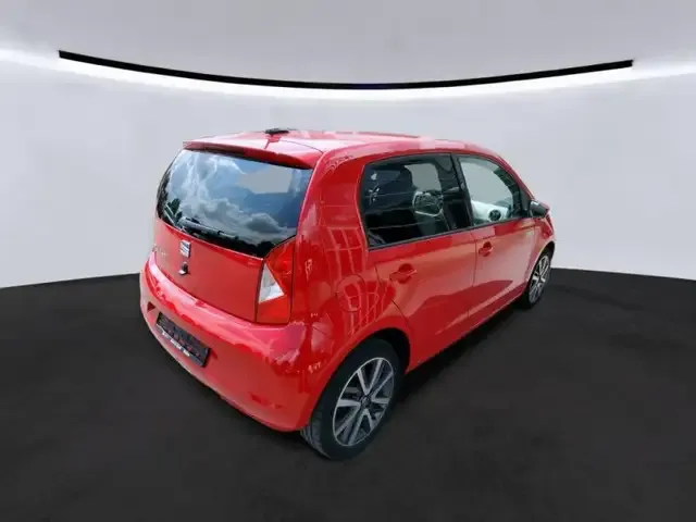 SEAT Mii