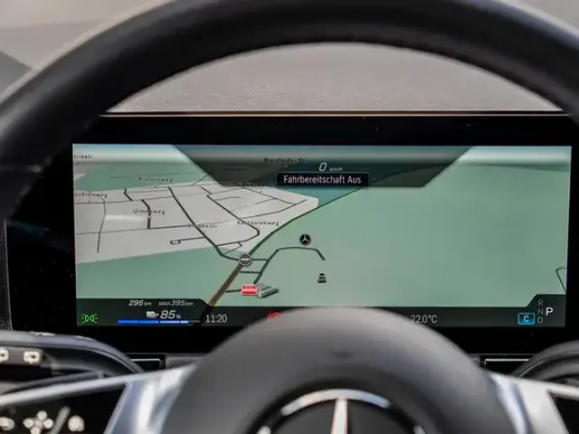 Mercedes-Benz EQA 300