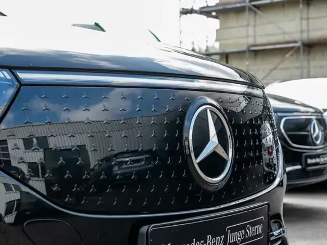 Mercedes-Benz EQA 300