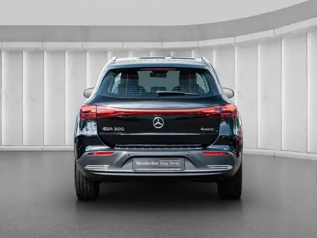 Mercedes-Benz EQA 300