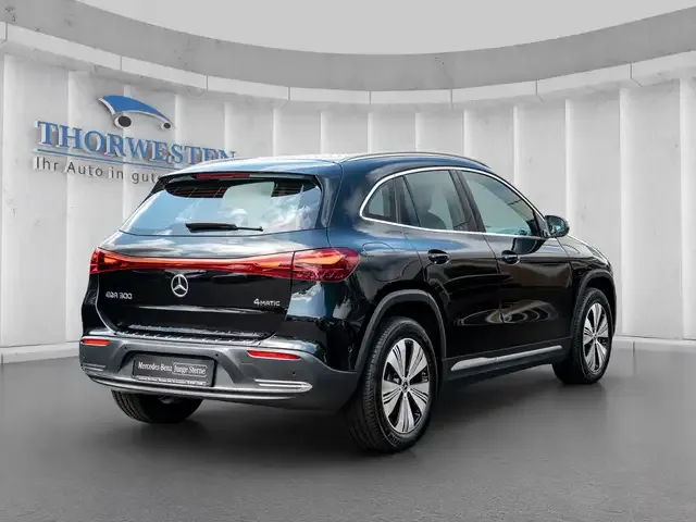 Mercedes-Benz EQA 300