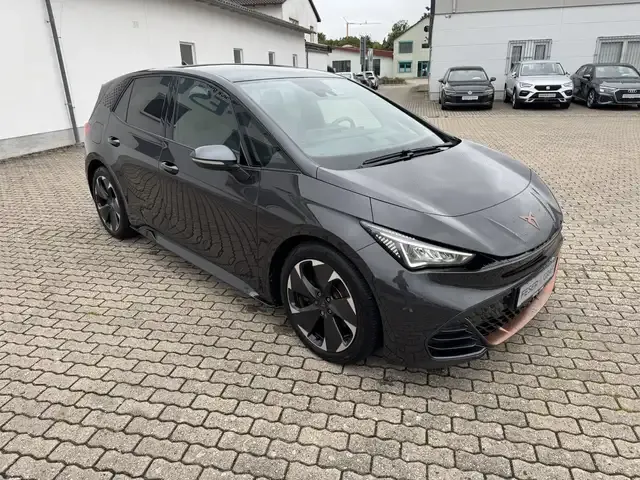 CUPRA Born