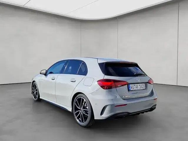 Mercedes-Benz A 180