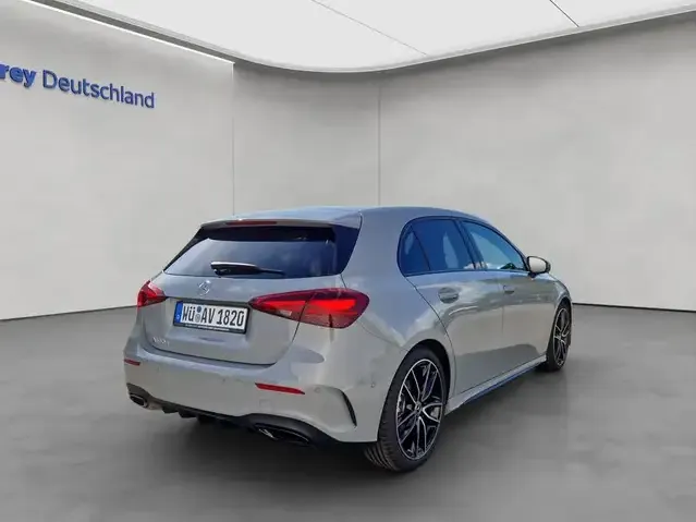 Mercedes-Benz A 180