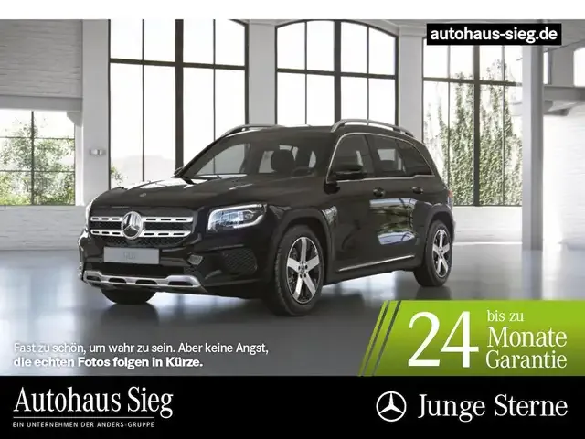 Mercedes-Benz GLB 220