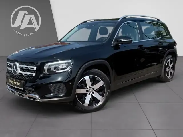 Mercedes-Benz GLB 220