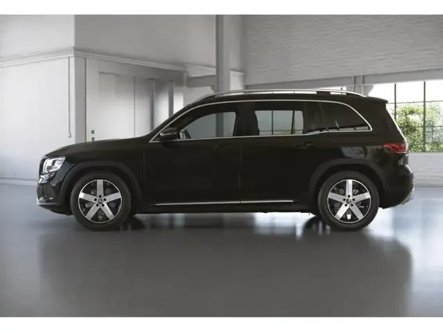 Mercedes-Benz GLB 220