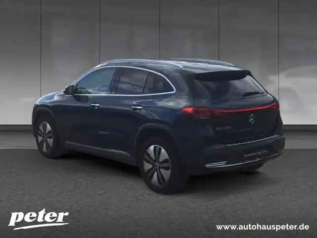 Mercedes-Benz EQA 250