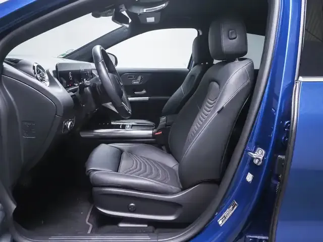 Mercedes-Benz EQA 300