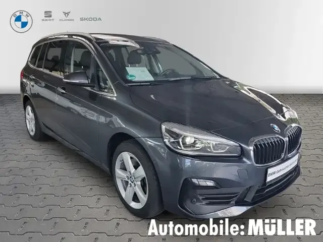 BMW 220