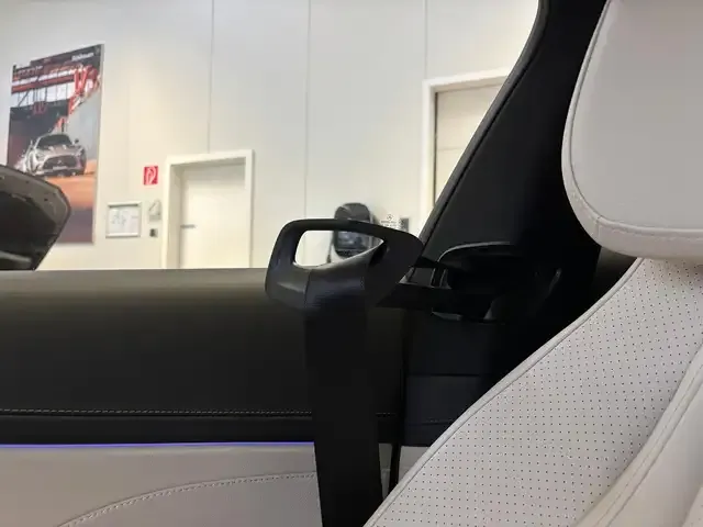 Mercedes-Benz CLE 200