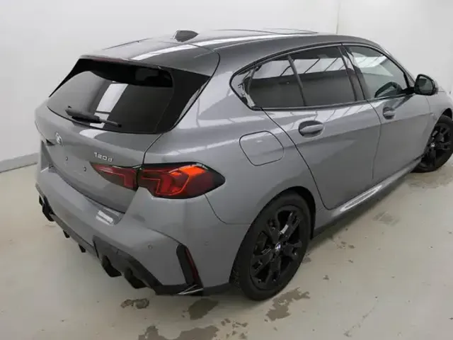 BMW 120