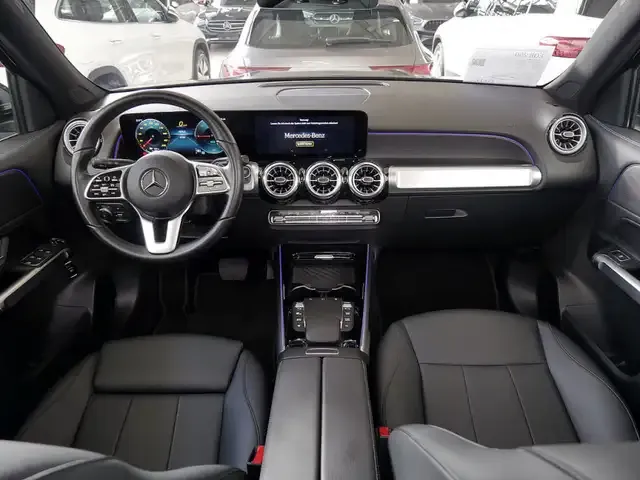 Mercedes-Benz EQB 250
