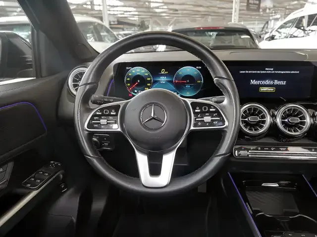 Mercedes-Benz EQB 250