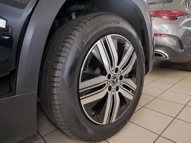 Mercedes-Benz EQB 250