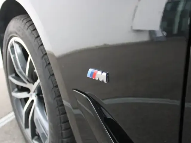 BMW 530
