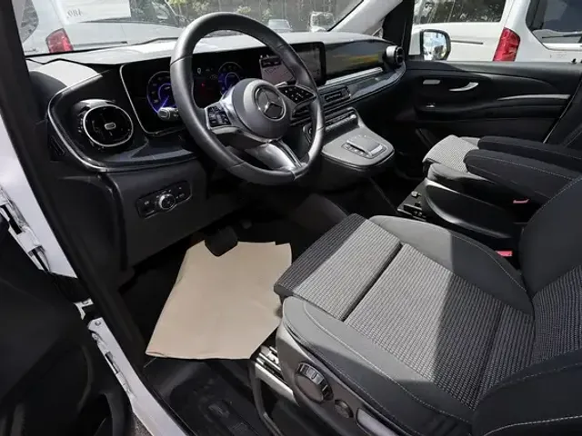 Mercedes-Benz EQV 300